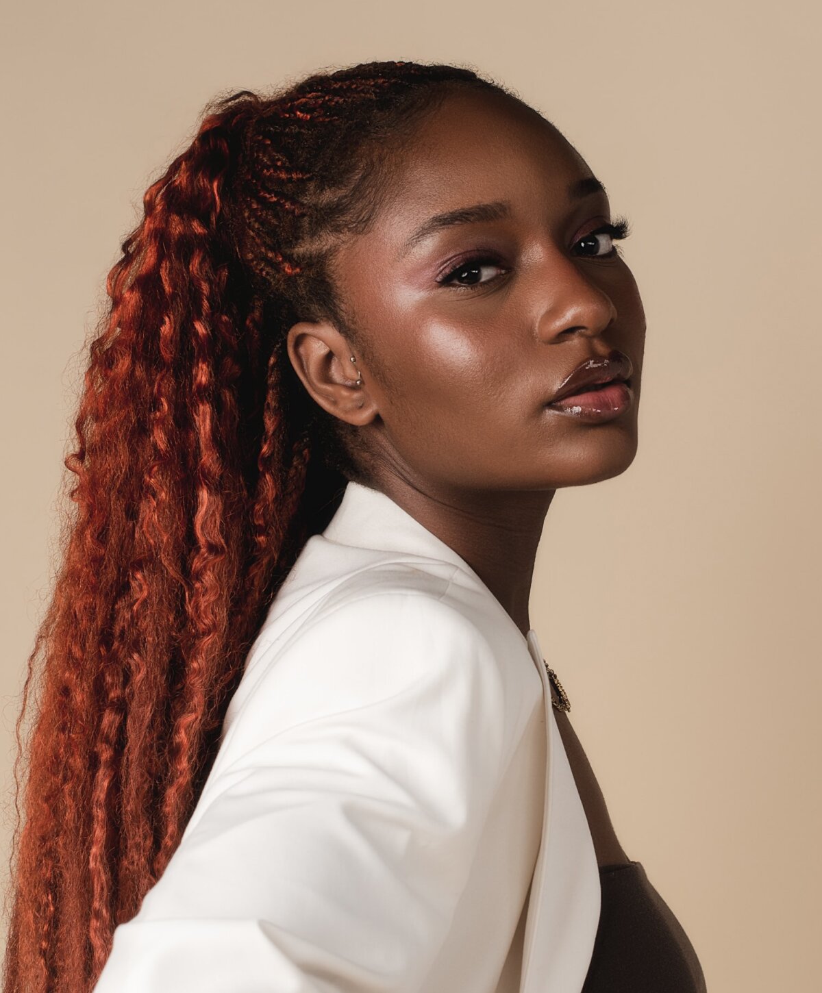 highland park microneedling model with curly hair